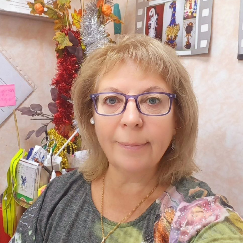 Резникова Галина