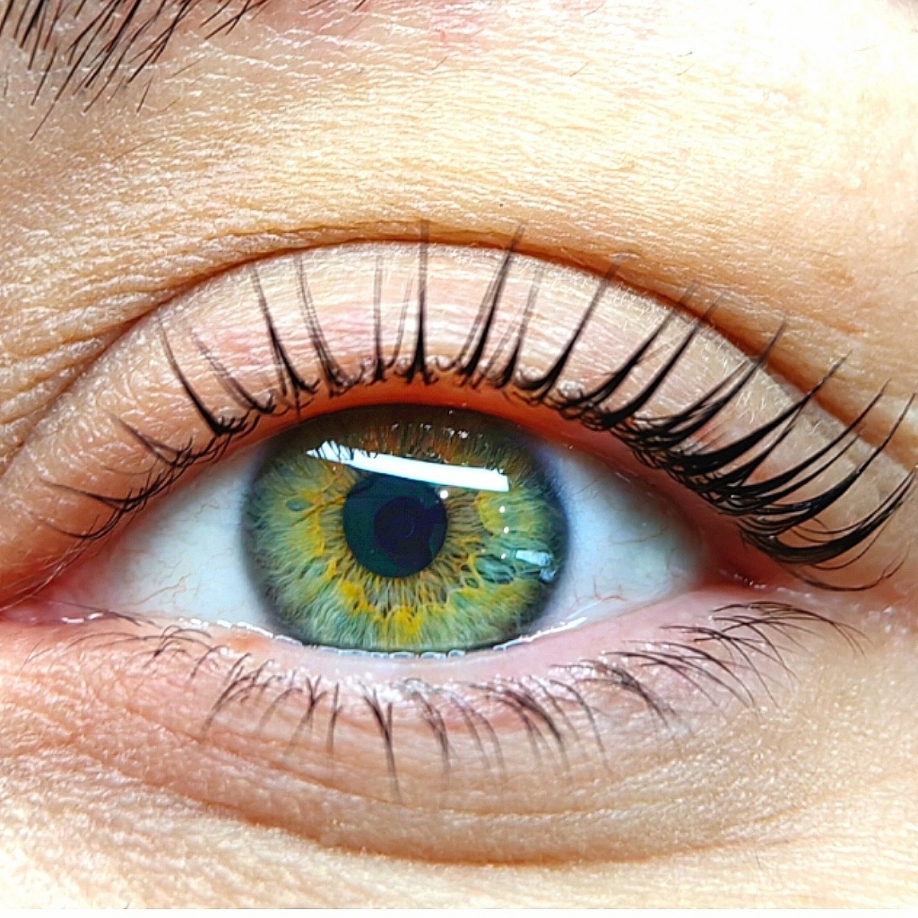 Ламинирование верхних ресниц (изгиб+окрашивания+уход)