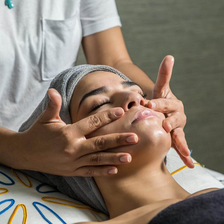 Массаж лица