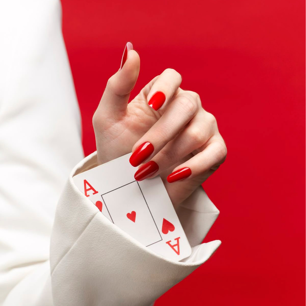 КОРРЕКЦИЯ НАРАЩИВАНИЯ (снятие + маникюр + поднятие клюющих ногтей + исправление формы + покрытие гель лаком)