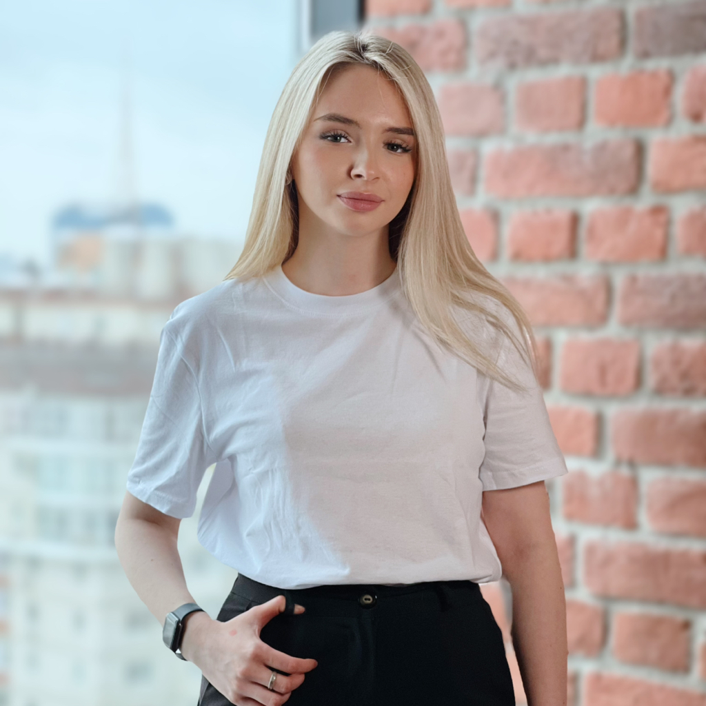 Попова Ксения