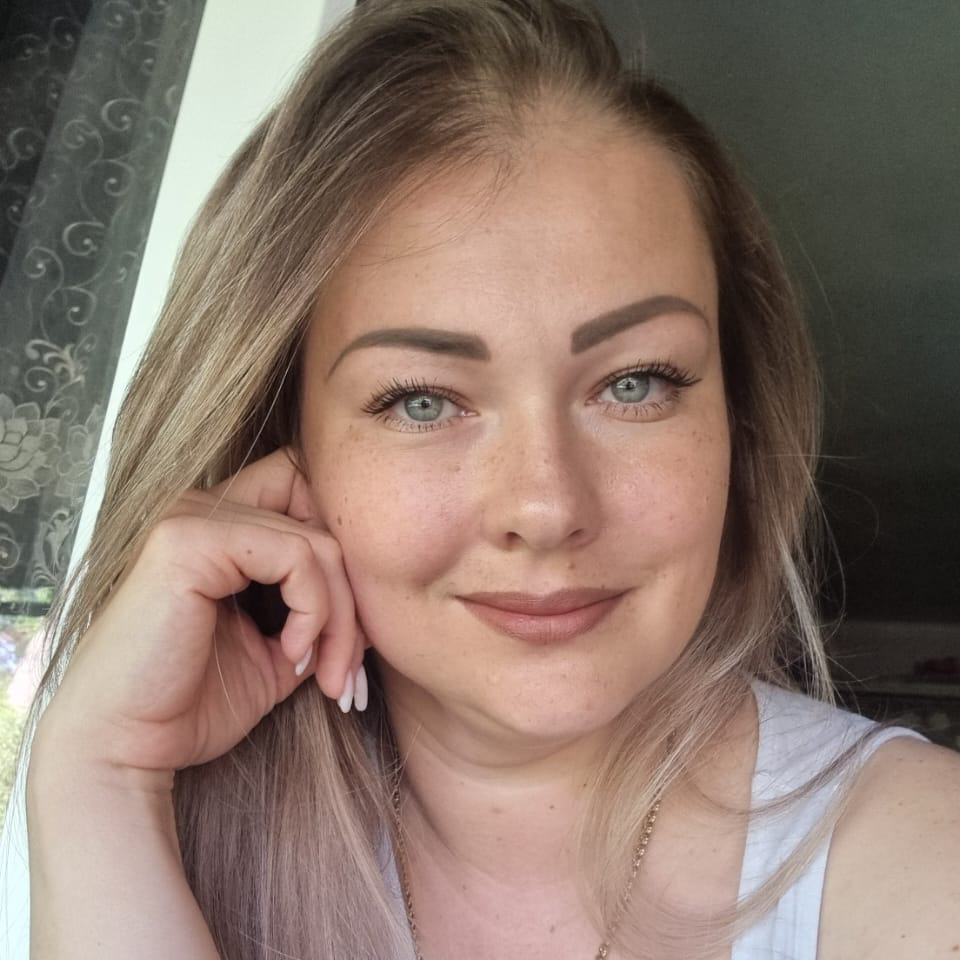 Плотникова Анна