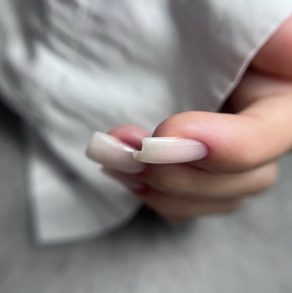 Наращивание ногтей