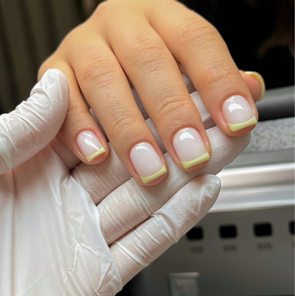 Французский маникюр