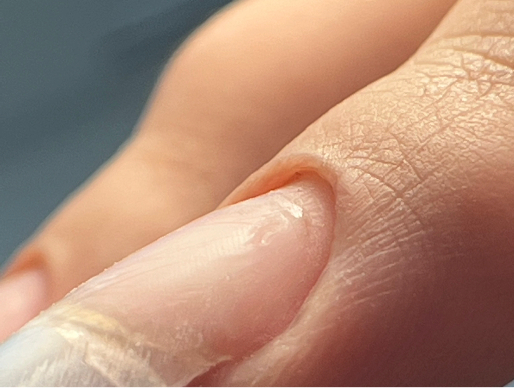 Наращивание ногтей