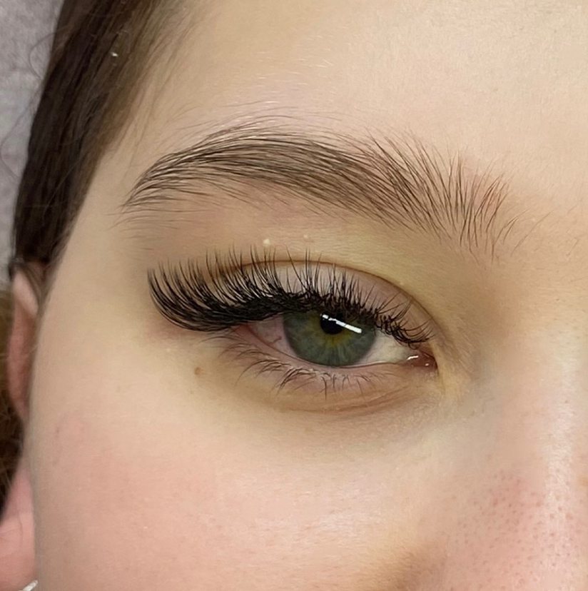 Наращивание ресниц 2D