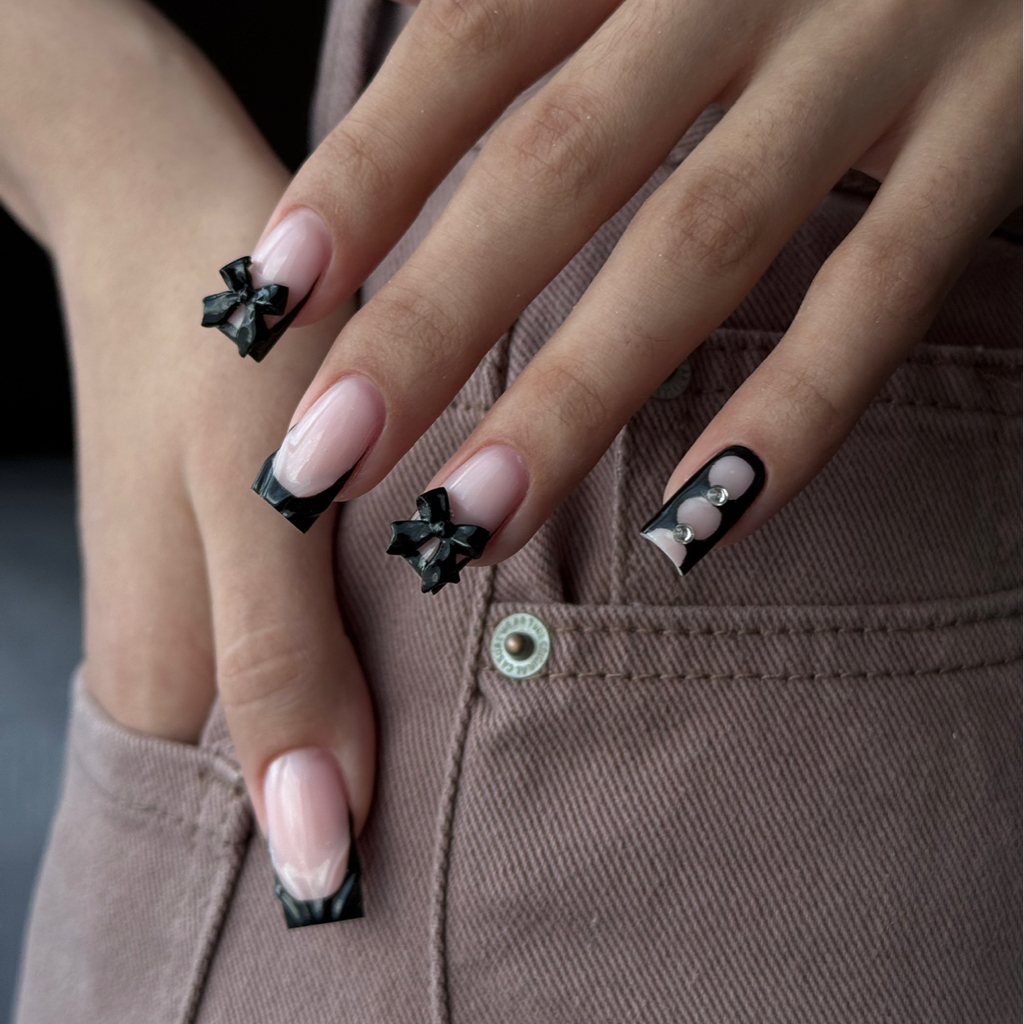 Фигурки / объемный дизайн / сухоцветы / цепочки