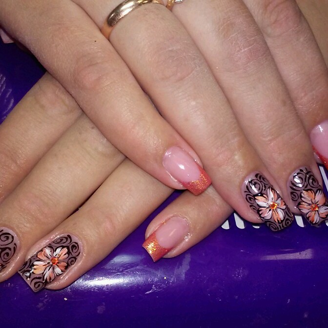 Наращивание ногтей