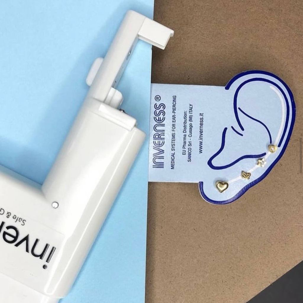 Прокол ушей системой INVERNESS+ серьги