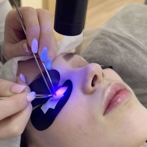 LED наращивание ресниц 2D