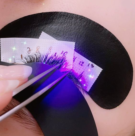 LED наращивание ресниц 1,5D