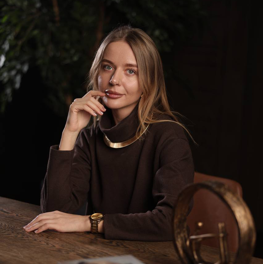 Лесцова Мария