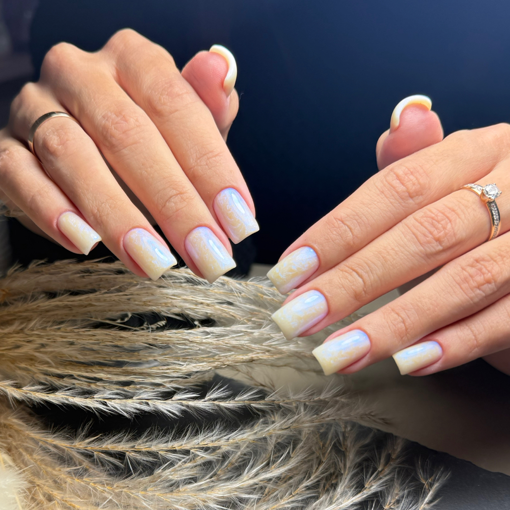 Маникюр +гель лак + укрепление