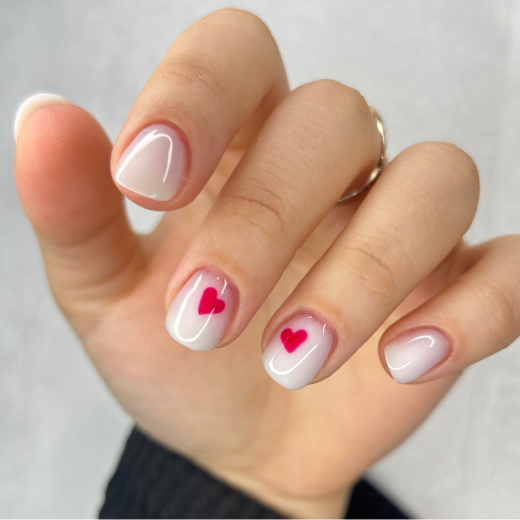 Маникюр с покрытием гель-лак