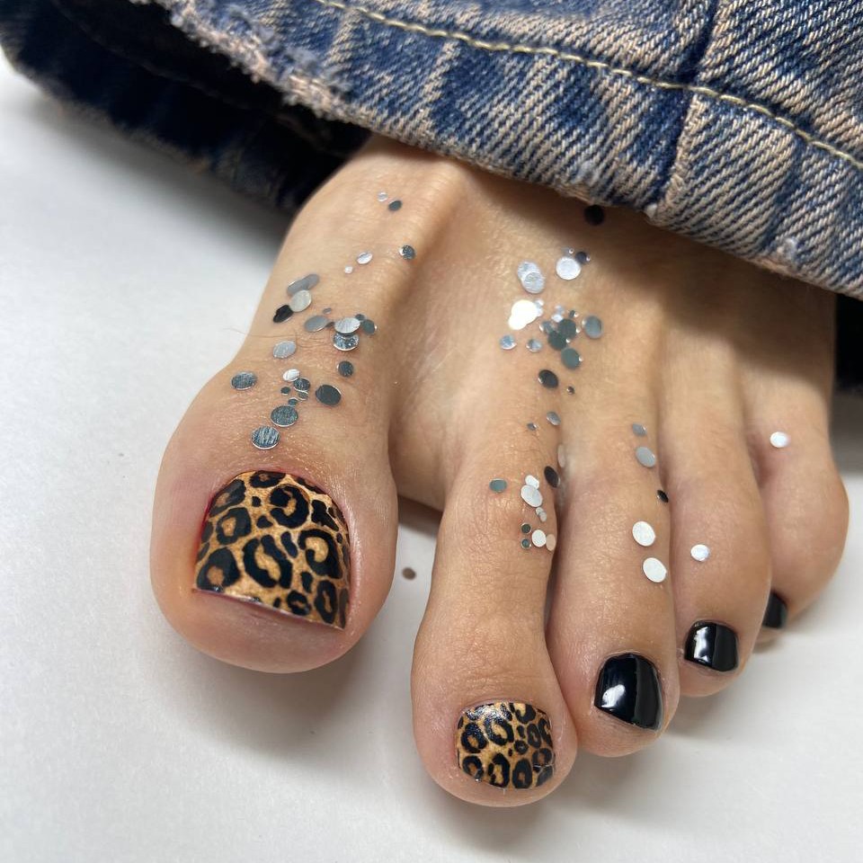 педикюр с покрытием ПЛЕНКИ/ЛАК