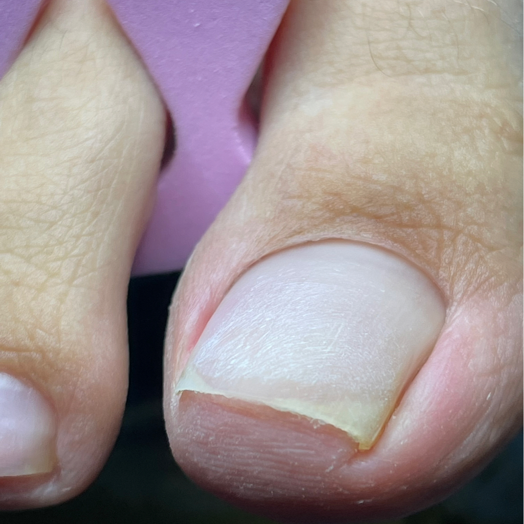 Маникюр аппаратный без покрытия