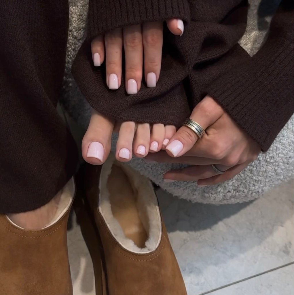 маникюр + педикюр с покрытием и дизайном