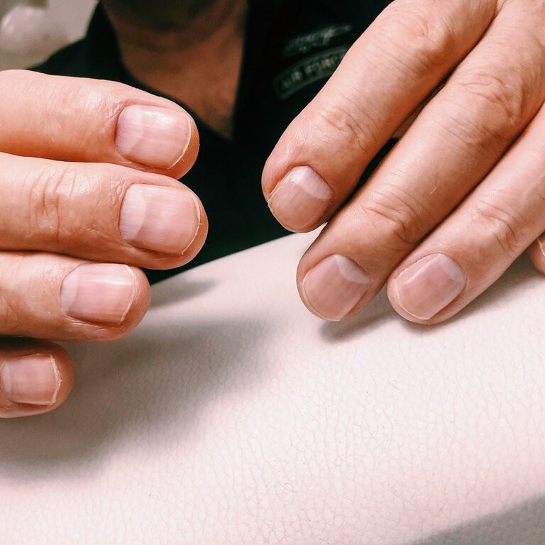 Маникюр мужской