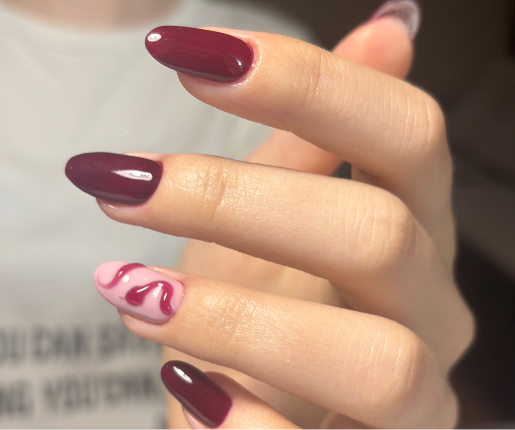 Коррекция наращённых ногтей