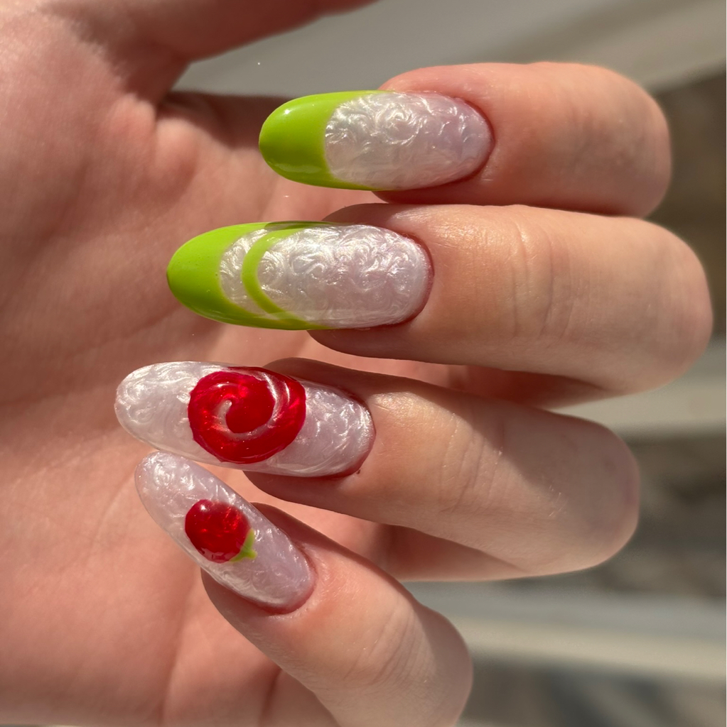 Наращивание ногтей