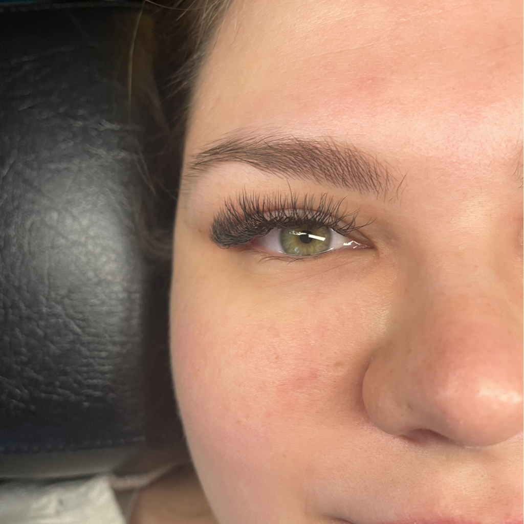 Наращивание ресниц 2Д