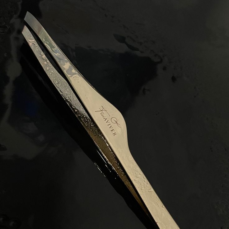 Прореживание бровей