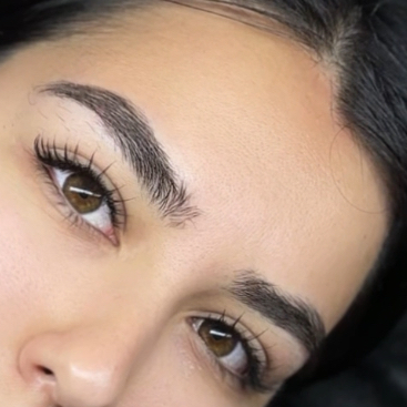 Окрашивание бровей