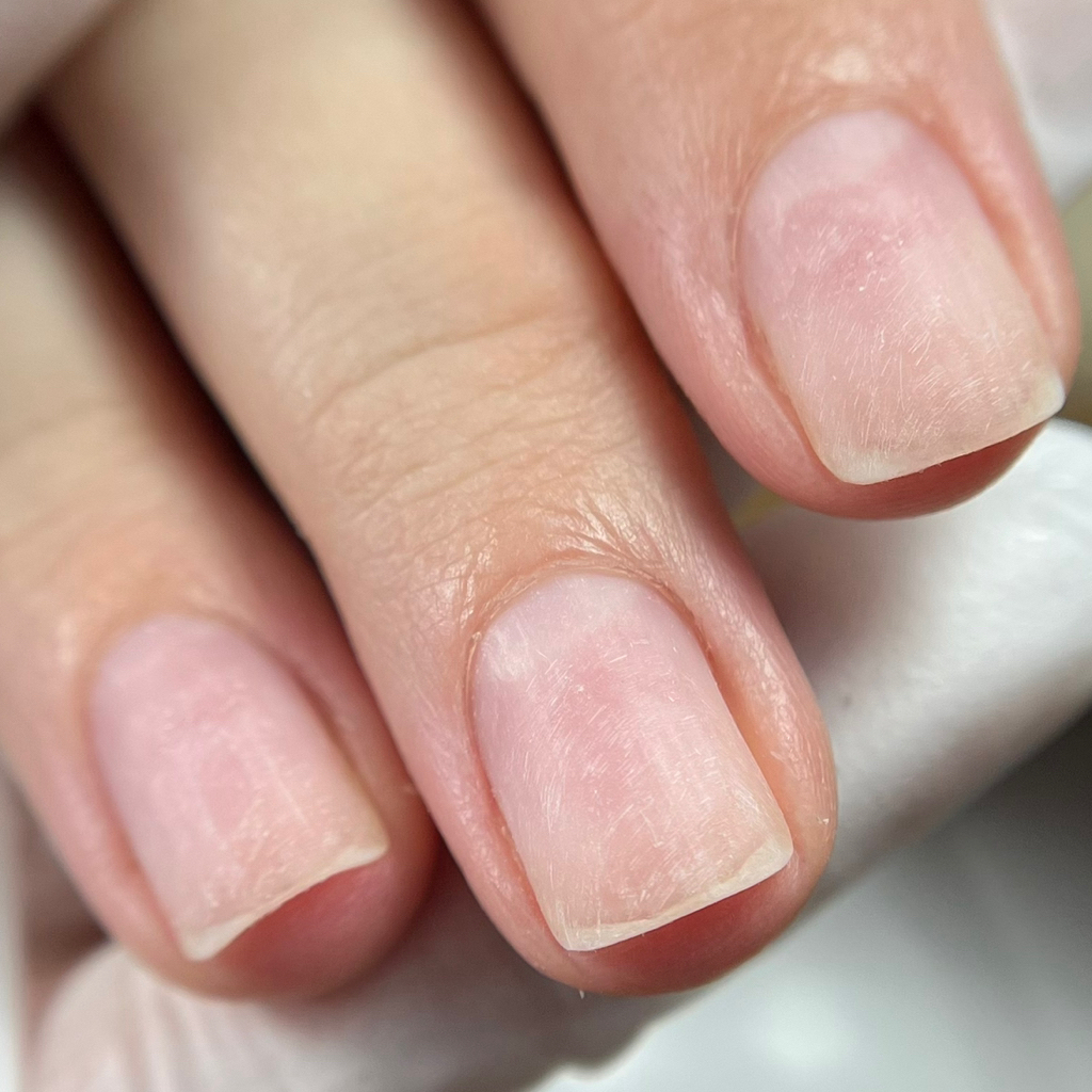 Маникюр без покрытия