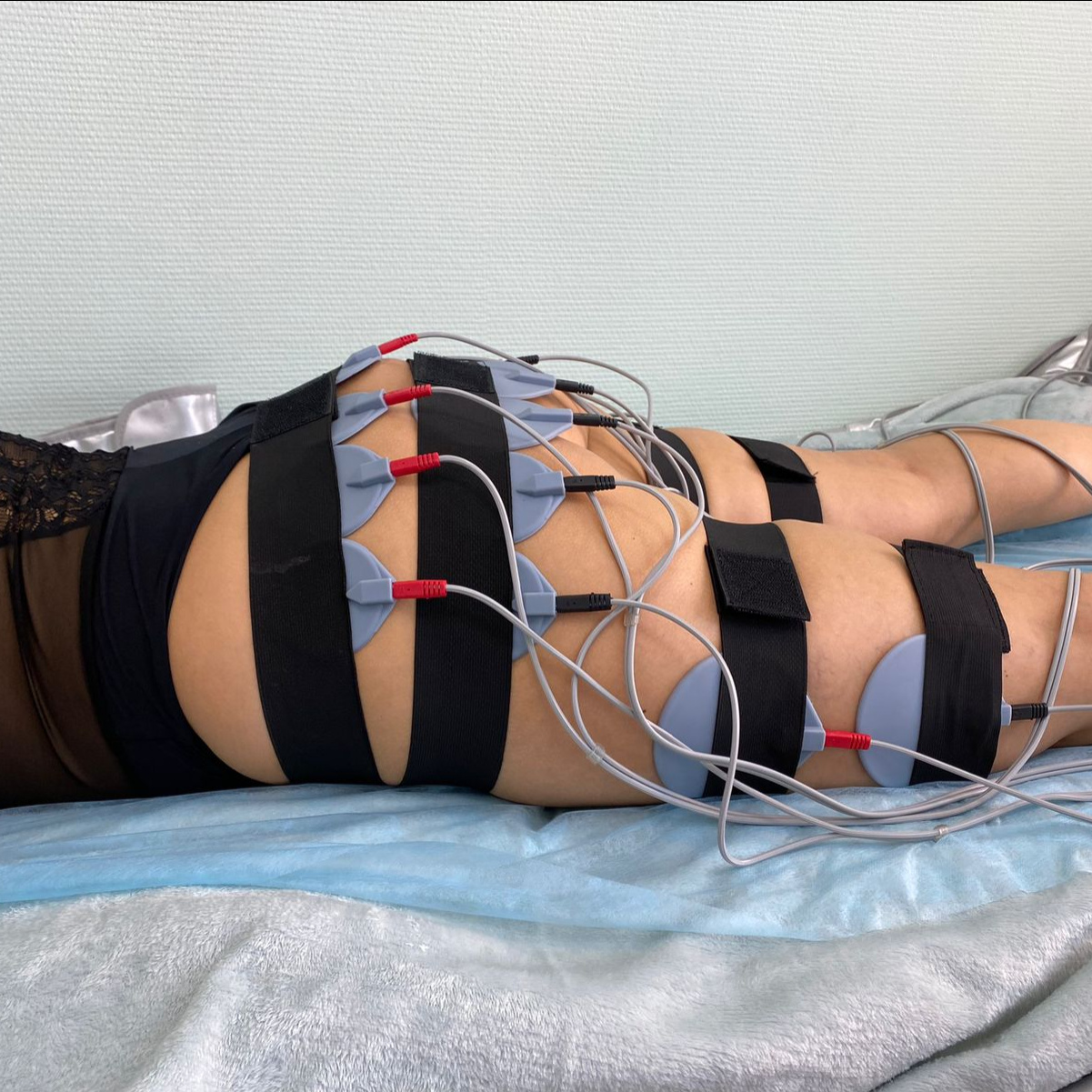 MIX №30: Сфера (45 мин) + Прессотерапия (20 мин) + ЭМС (30 мин)