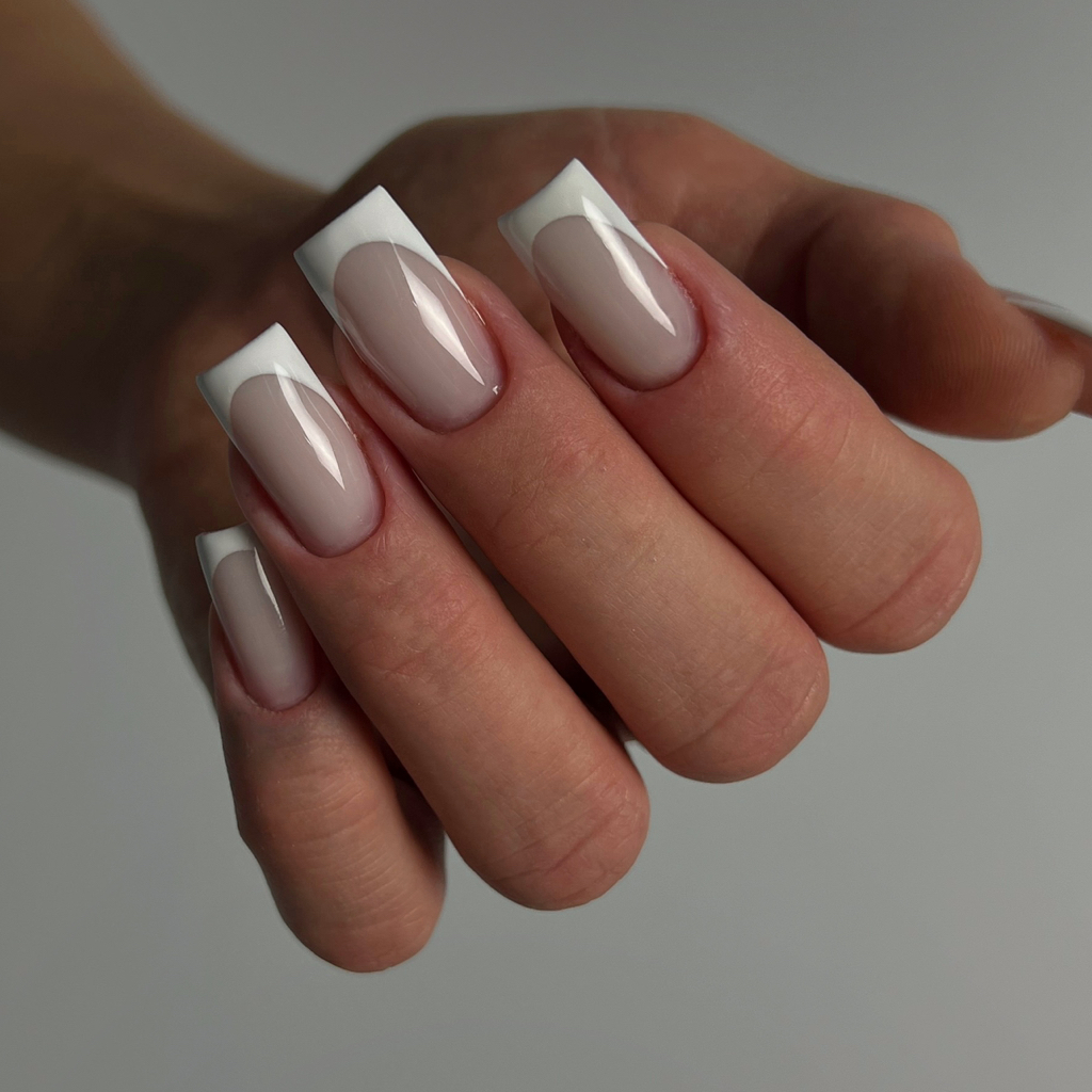 Наращивание ногтей+ френч