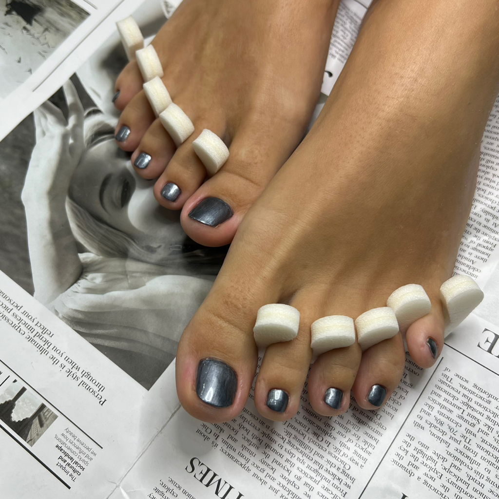 Полный педикюр + покрытие обычным лаком