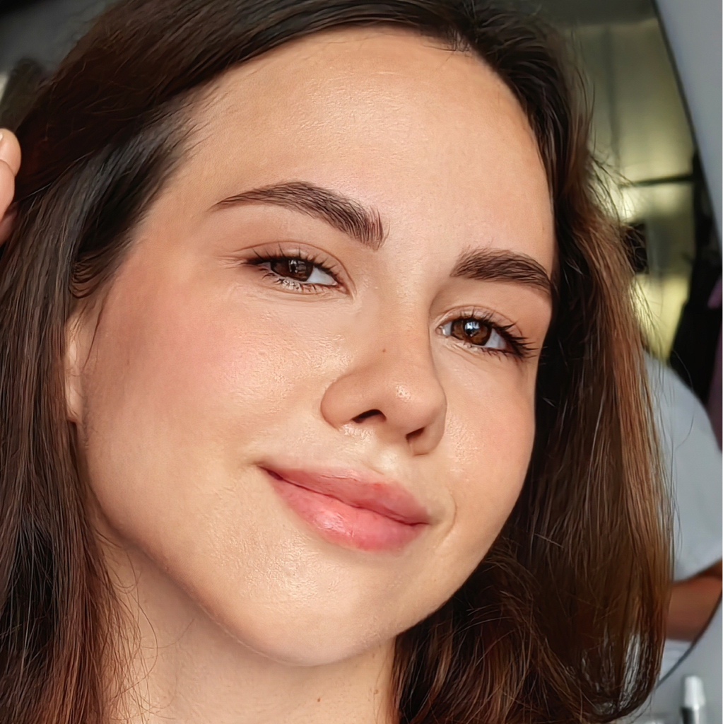 Коррекция бровей