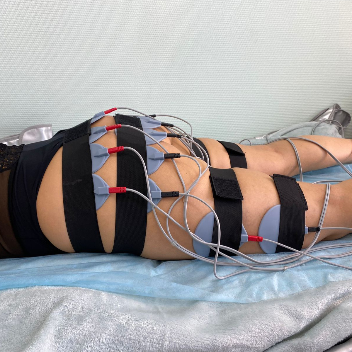 MIX №12: Сфера (60 мин) + Прессотерапия (25 мин) + ЭМС (30 мин)