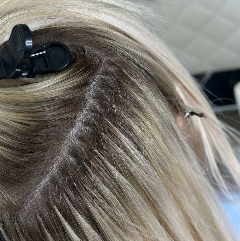 сложное снятие наращивания волос (не наша работа)