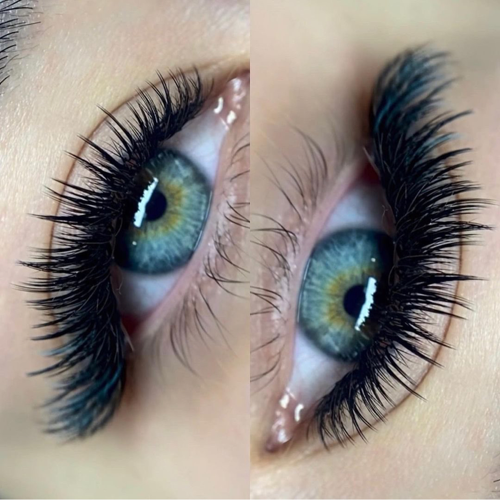 Наращивание ресниц 3D