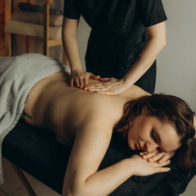 Общий массаж всего тела с элементами точечного 90 мин.