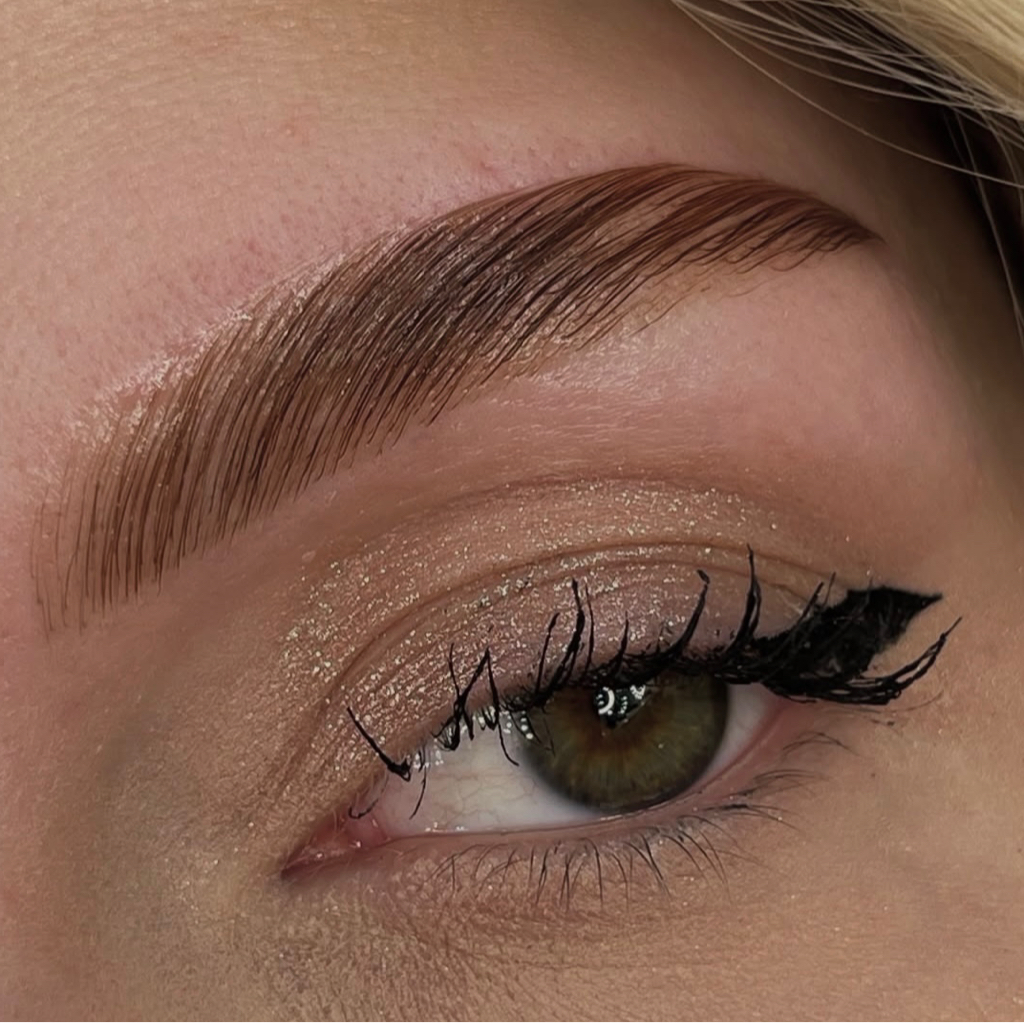 Ламинирование бровей / окрашивание / коррекция, уход