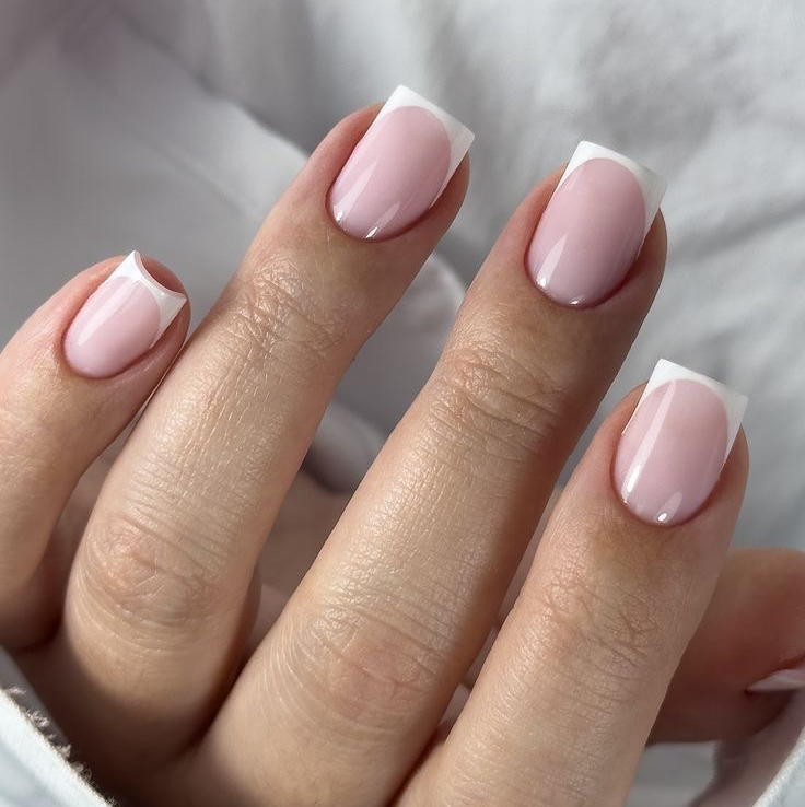 Маникюр с укреплением (дизайн на всех ногтях)