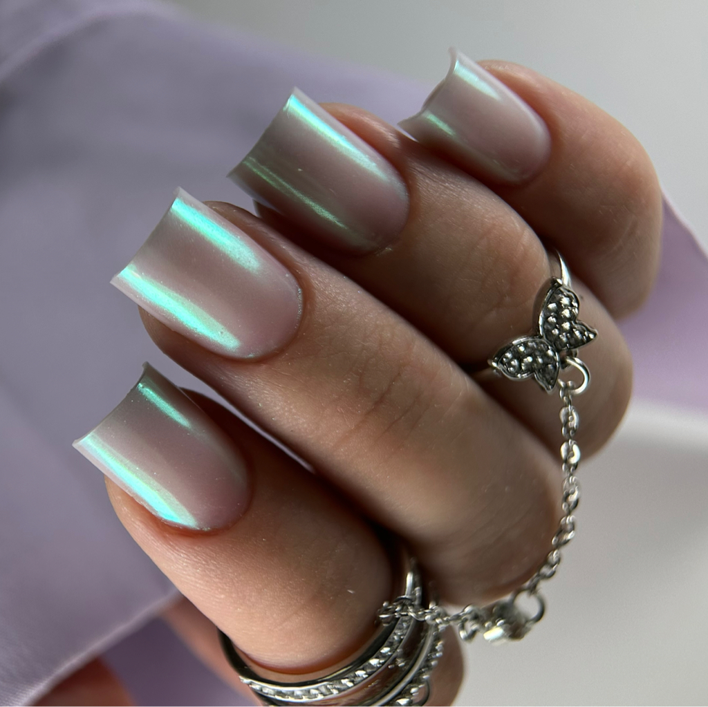 Маникюр с покрытием гель-лак