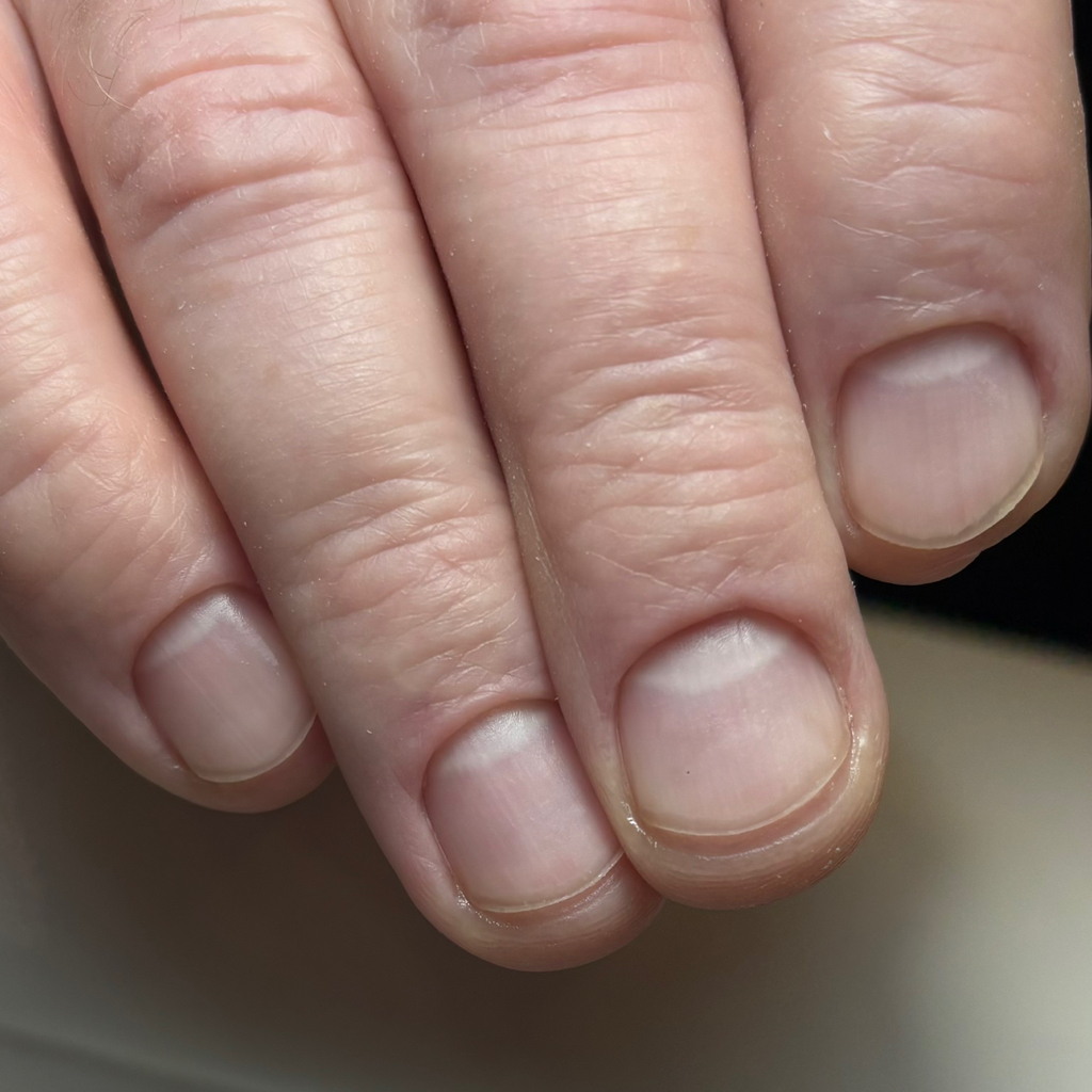 Маникюр мужской