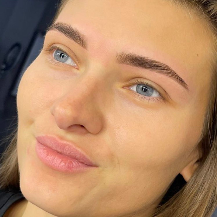 Окрашивание + коррекция бровей (хна)