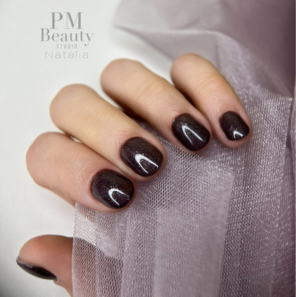 Коррекция коротких ногтей