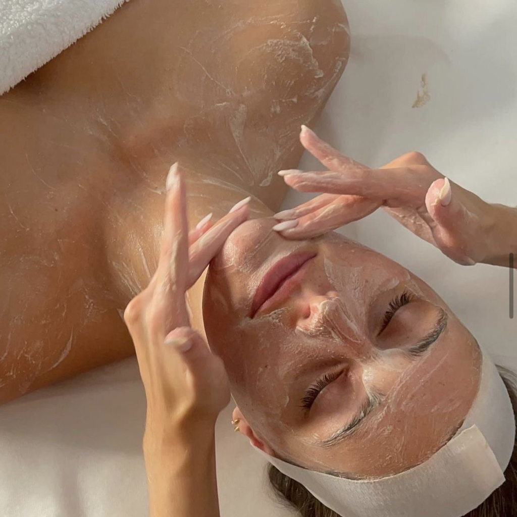 Лифтинговый массаж лица и шеи + проф. уход