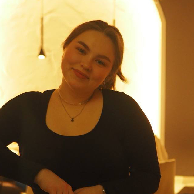 Полина