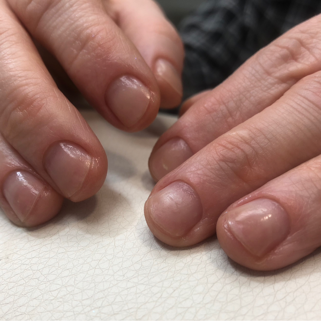 Маникюр без покрытия