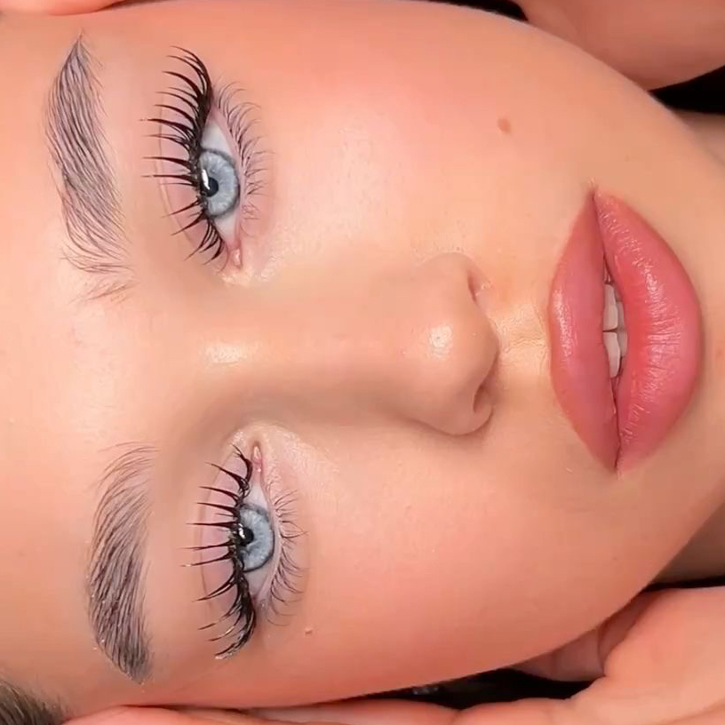 Эффект ламинирования ресниц