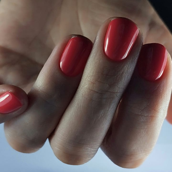 Маникюр + однотонное покрытие без снятия и выравнивание (наращивание не входит!!!)