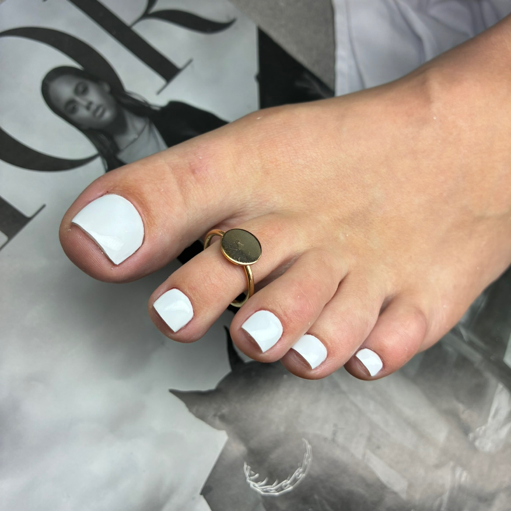 Педикюр с покрытием (с обработкой стопы)