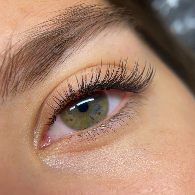 Наращивание ресниц 1D