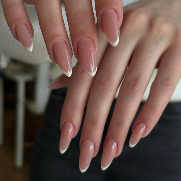 Наращивание ногтей